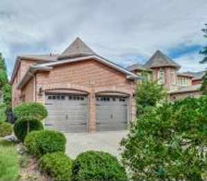 Palace for sale in Mississauga