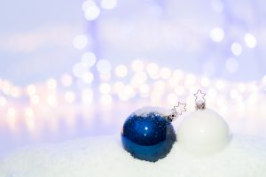Christmas Tree Spheres bringing joy after a great Mortgage deal